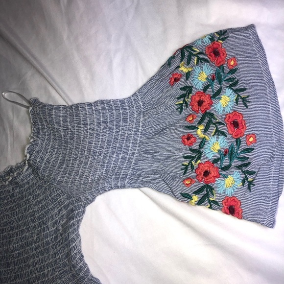 off the shoulder top - Picture 2 of 6